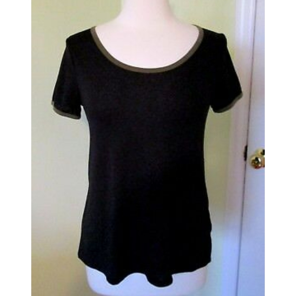 Classic LulaRoe tee